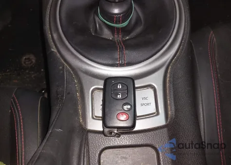 2013 Subaru Brz Limited z USA, uszkodzony, nr VIN JF1ZCAC14D1608182